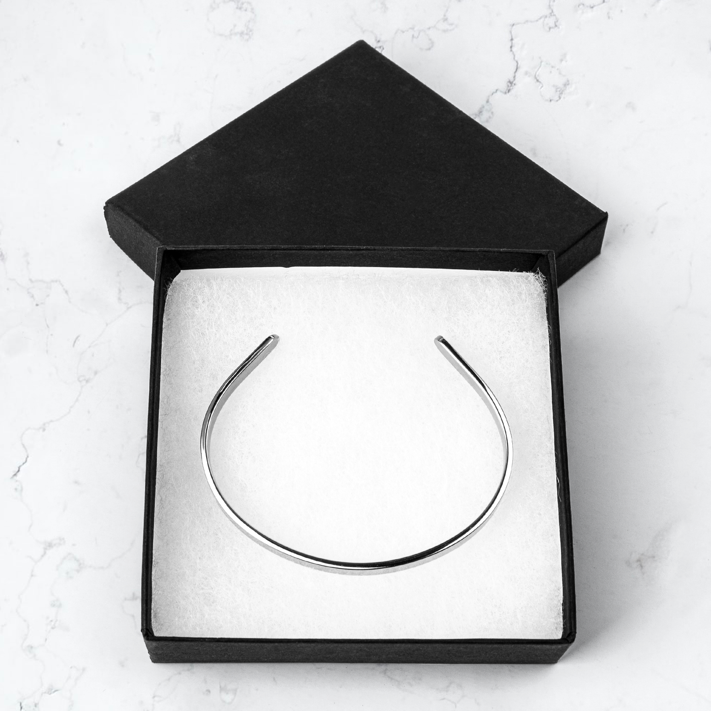 Honesty_Openmindedness__Willingness_Bracelet_Packaging_Mockup.png_15767959