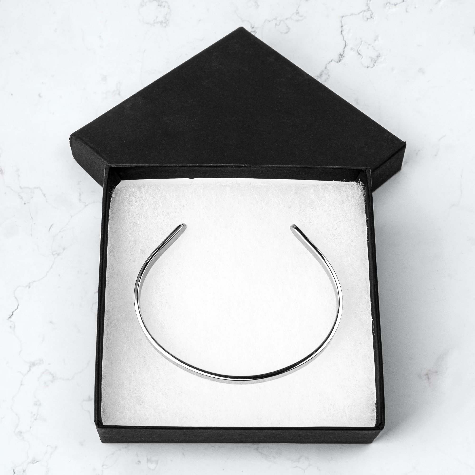 Honesty_Openmindedness__Willingness_Bracelet_Packaging_Mockup.png_15767959